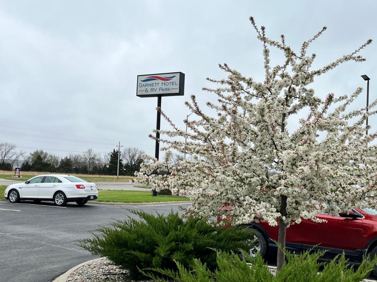 Garnett Hotel & Rv Park Exterior foto