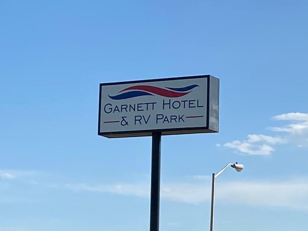 Garnett Hotel & Rv Park Exterior foto